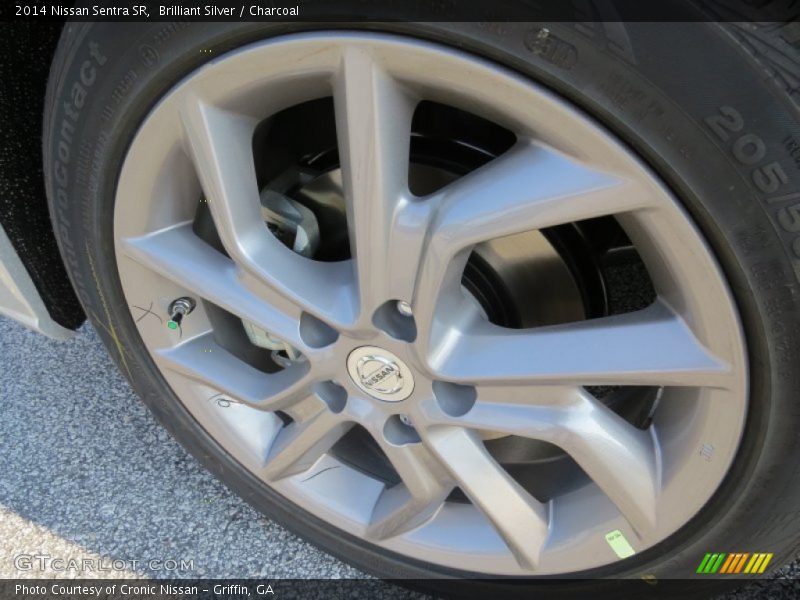 Brilliant Silver / Charcoal 2014 Nissan Sentra SR