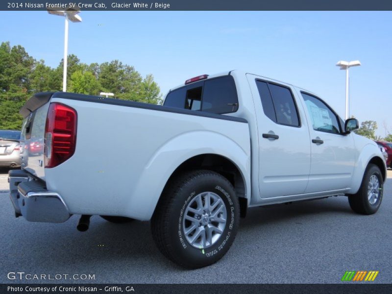 Glacier White / Beige 2014 Nissan Frontier SV Crew Cab