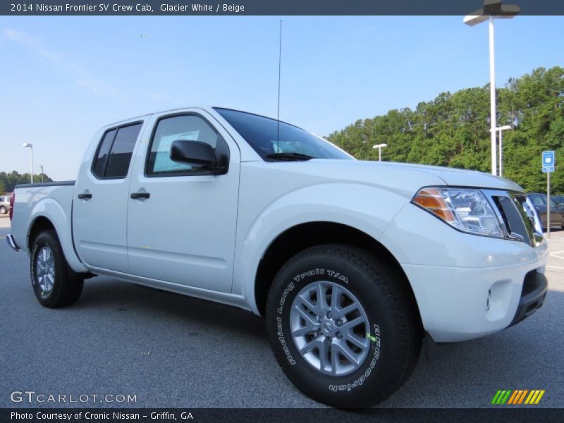 Glacier White / Beige 2014 Nissan Frontier SV Crew Cab