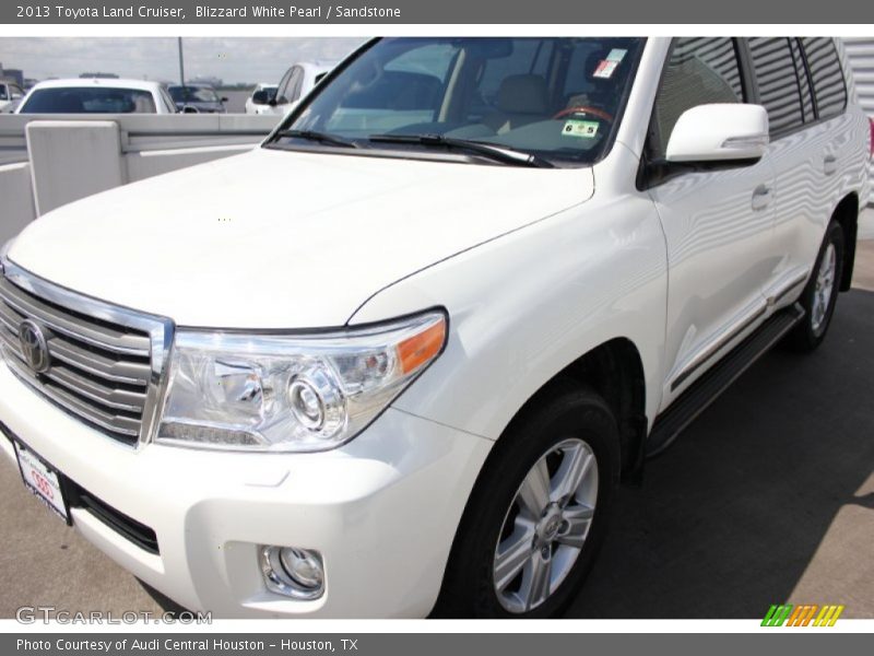 Blizzard White Pearl / Sandstone 2013 Toyota Land Cruiser