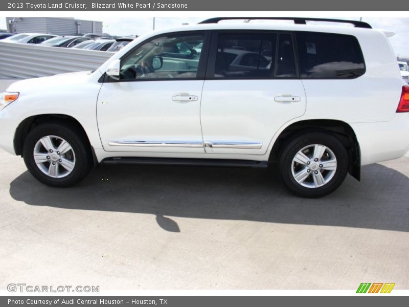Blizzard White Pearl / Sandstone 2013 Toyota Land Cruiser