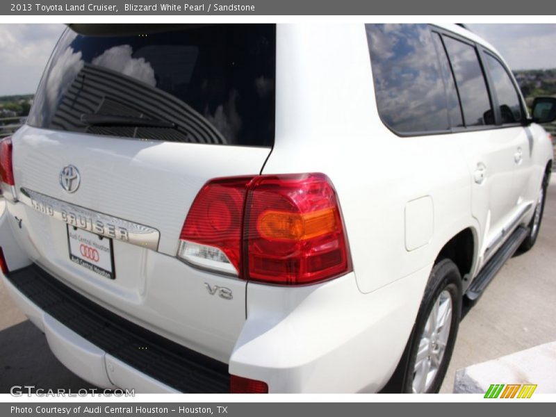 Blizzard White Pearl / Sandstone 2013 Toyota Land Cruiser
