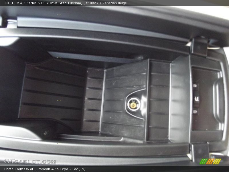 Jet Black / Venetian Beige 2011 BMW 5 Series 535i xDrive Gran Turismo