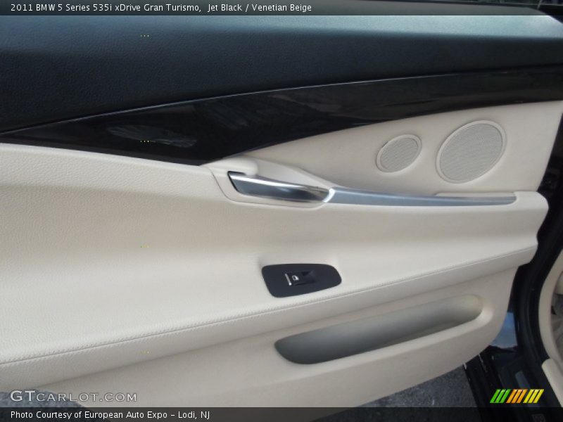 Jet Black / Venetian Beige 2011 BMW 5 Series 535i xDrive Gran Turismo