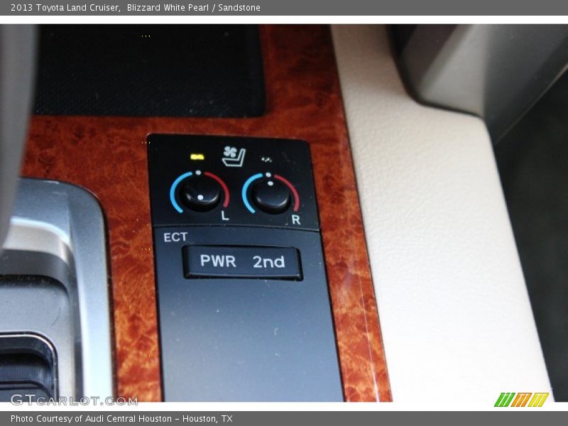 Blizzard White Pearl / Sandstone 2013 Toyota Land Cruiser