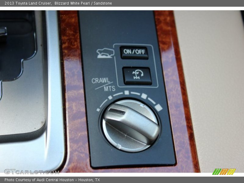 Blizzard White Pearl / Sandstone 2013 Toyota Land Cruiser