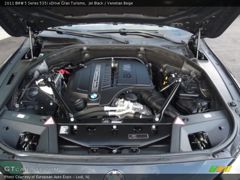 Jet Black / Venetian Beige 2011 BMW 5 Series 535i xDrive Gran Turismo