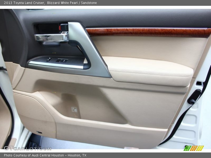 Blizzard White Pearl / Sandstone 2013 Toyota Land Cruiser