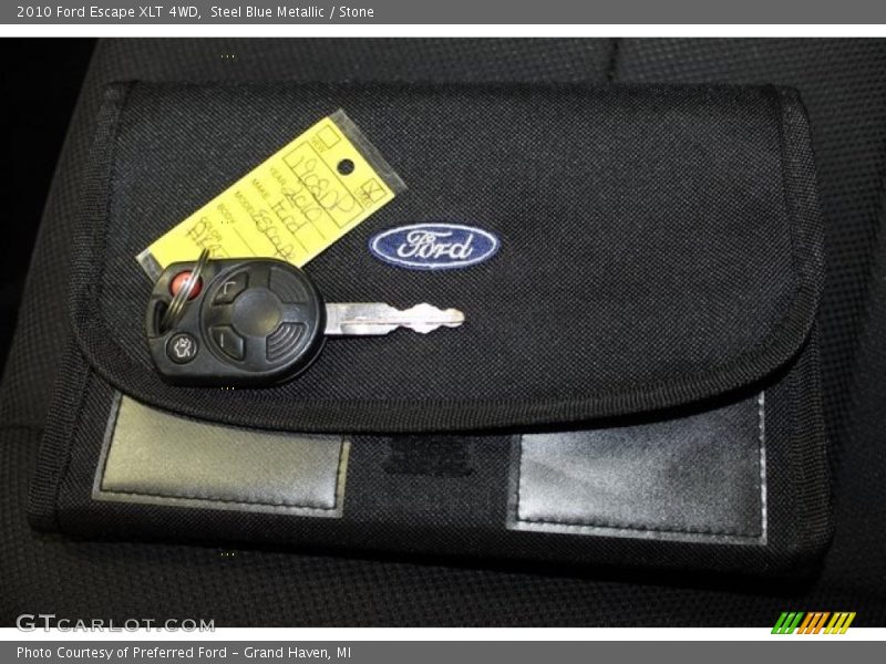 Steel Blue Metallic / Stone 2010 Ford Escape XLT 4WD