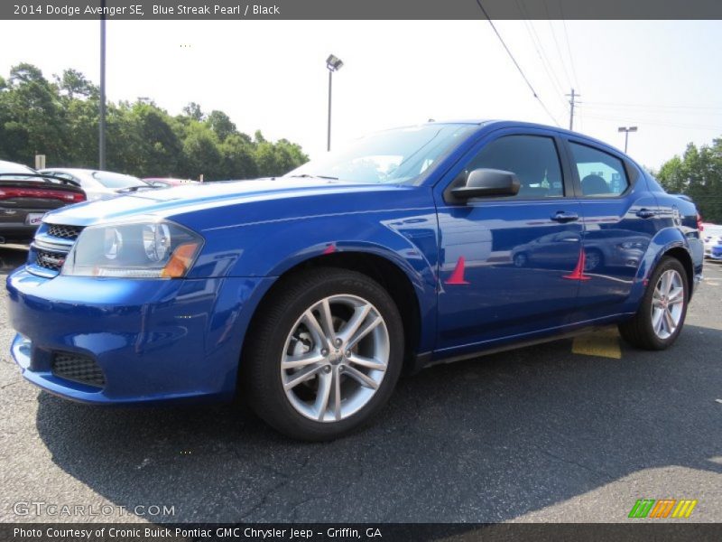 Blue Streak Pearl / Black 2014 Dodge Avenger SE