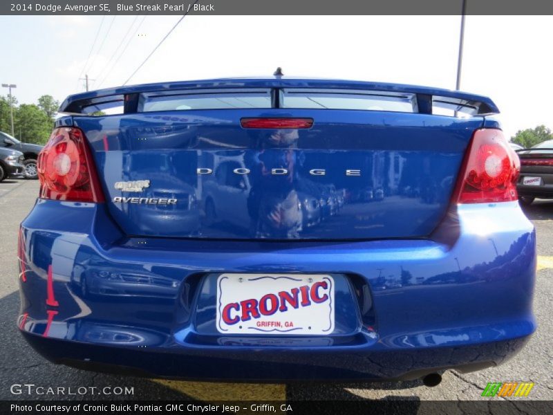 Blue Streak Pearl / Black 2014 Dodge Avenger SE