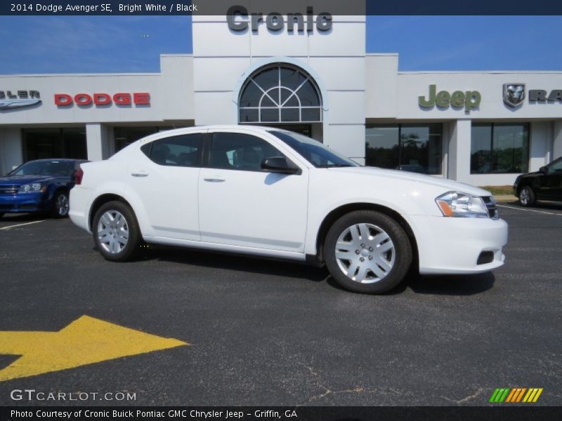 Bright White / Black 2014 Dodge Avenger SE