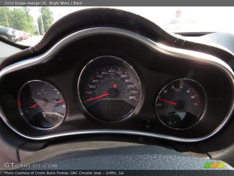 Bright White / Black 2014 Dodge Avenger SE