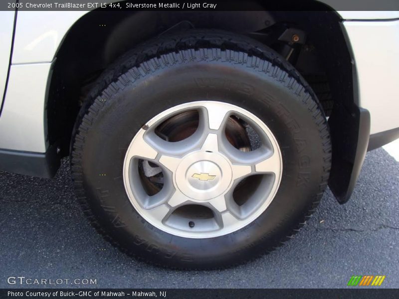 Silverstone Metallic / Light Gray 2005 Chevrolet TrailBlazer EXT LS 4x4