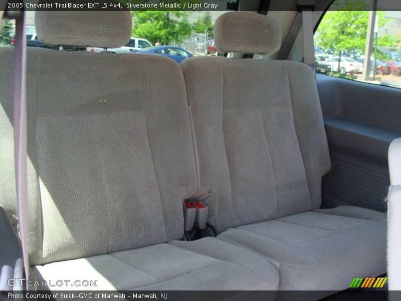 Silverstone Metallic / Light Gray 2005 Chevrolet TrailBlazer EXT LS 4x4