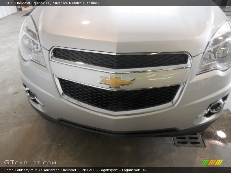 Silver Ice Metallic / Jet Black 2015 Chevrolet Equinox LT