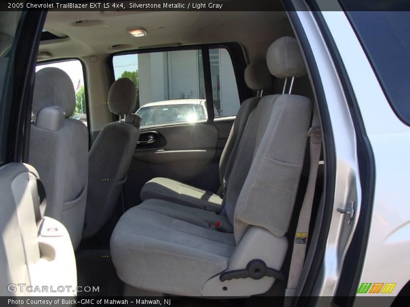 Silverstone Metallic / Light Gray 2005 Chevrolet TrailBlazer EXT LS 4x4