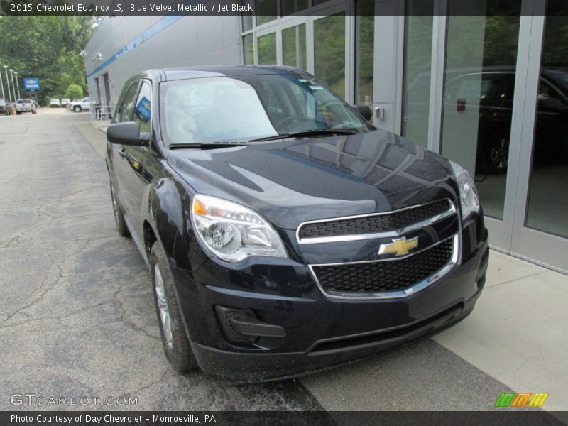 Front 3/4 View of 2015 Equinox LS