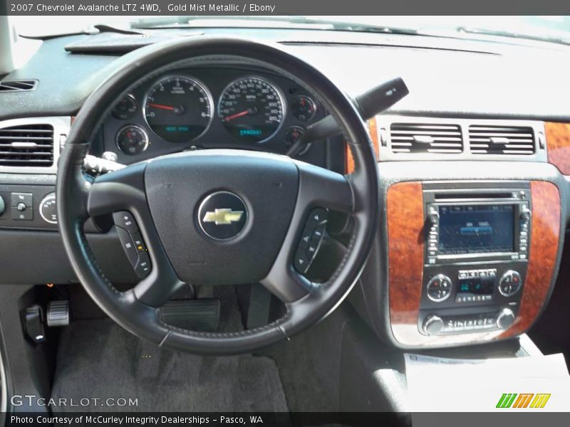 Gold Mist Metallic / Ebony 2007 Chevrolet Avalanche LTZ 4WD