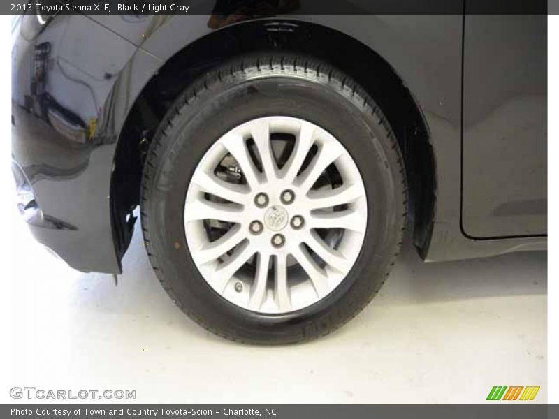 Black / Light Gray 2013 Toyota Sienna XLE