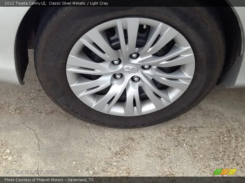 Classic Silver Metallic / Light Gray 2012 Toyota Camry LE