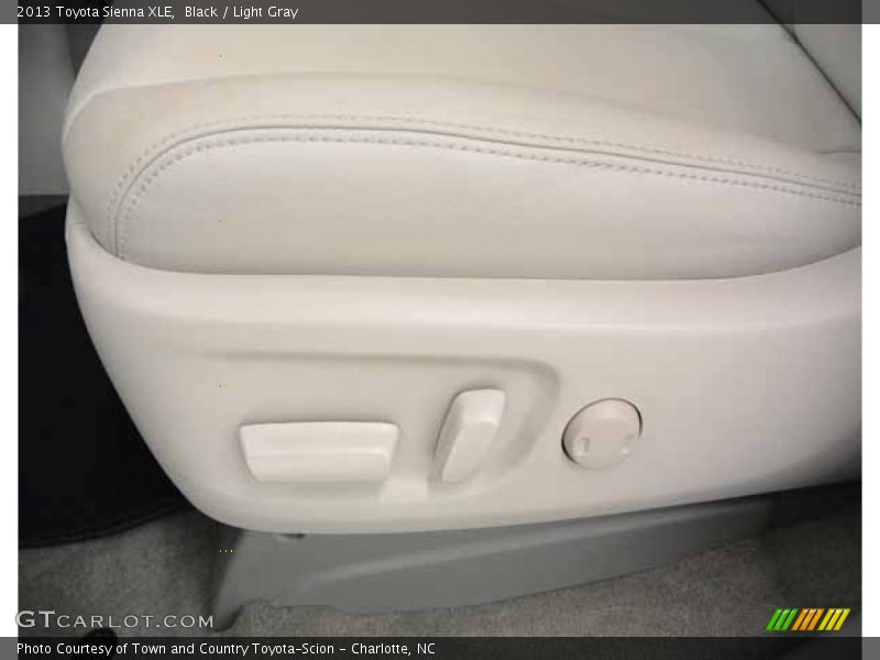 Black / Light Gray 2013 Toyota Sienna XLE