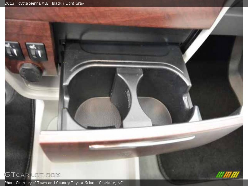 Black / Light Gray 2013 Toyota Sienna XLE