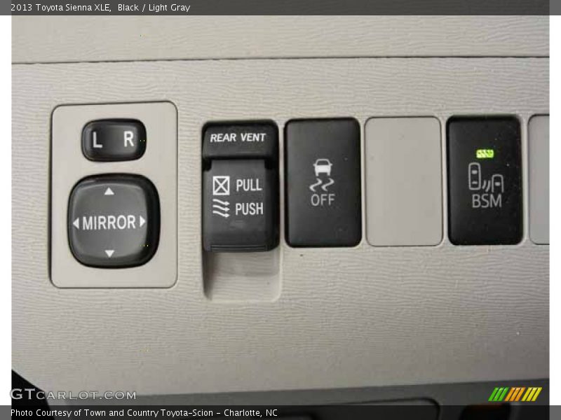Black / Light Gray 2013 Toyota Sienna XLE