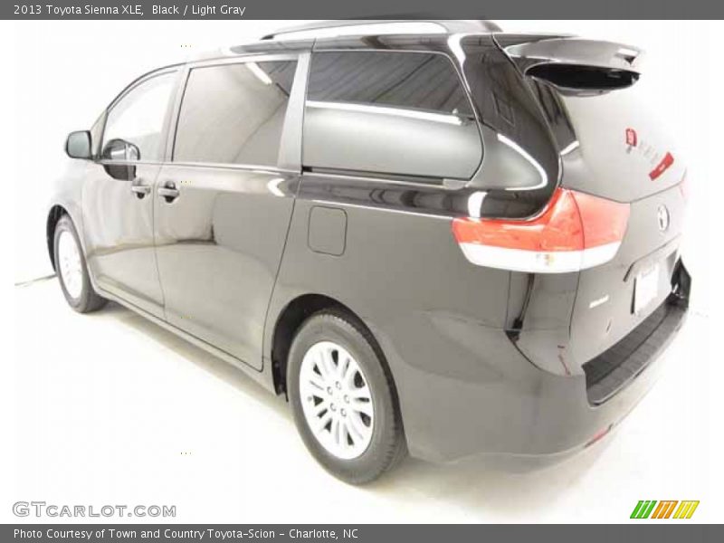 Black / Light Gray 2013 Toyota Sienna XLE