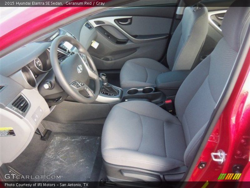 Geranium Red / Gray 2015 Hyundai Elantra SE Sedan