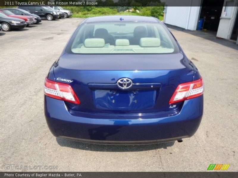 Blue Ribbon Metallic / Bisque 2011 Toyota Camry LE