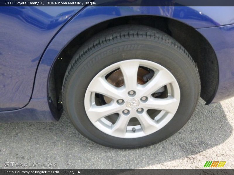 Blue Ribbon Metallic / Bisque 2011 Toyota Camry LE