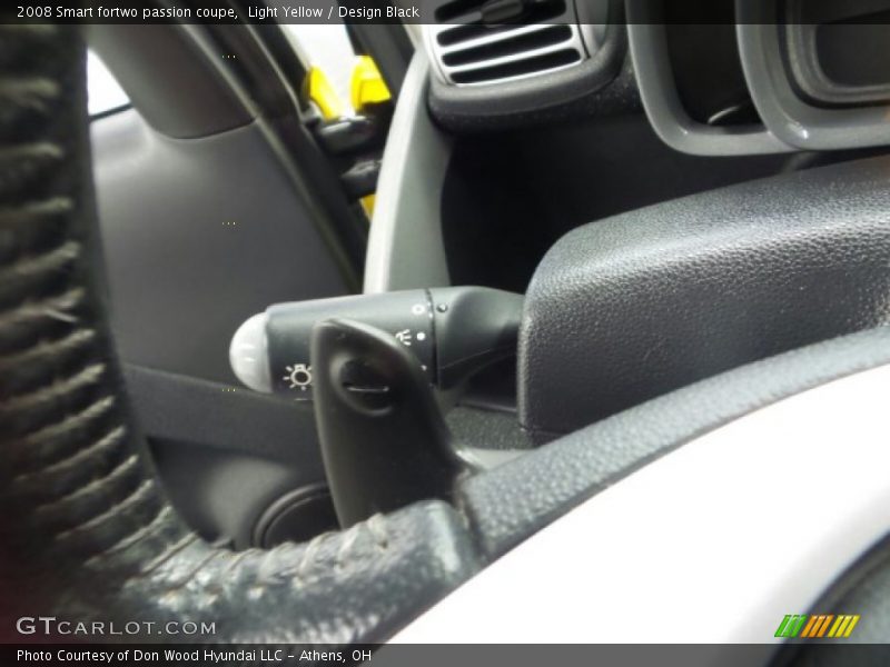 Light Yellow / Design Black 2008 Smart fortwo passion coupe