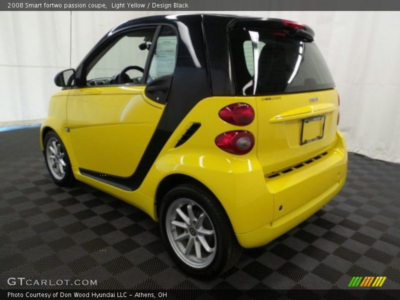 Light Yellow / Design Black 2008 Smart fortwo passion coupe