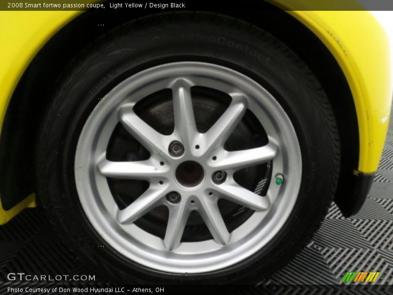 Light Yellow / Design Black 2008 Smart fortwo passion coupe