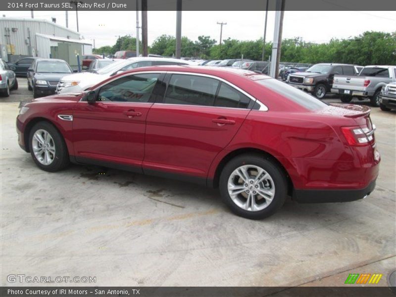 Ruby Red / Dune 2014 Ford Taurus SEL