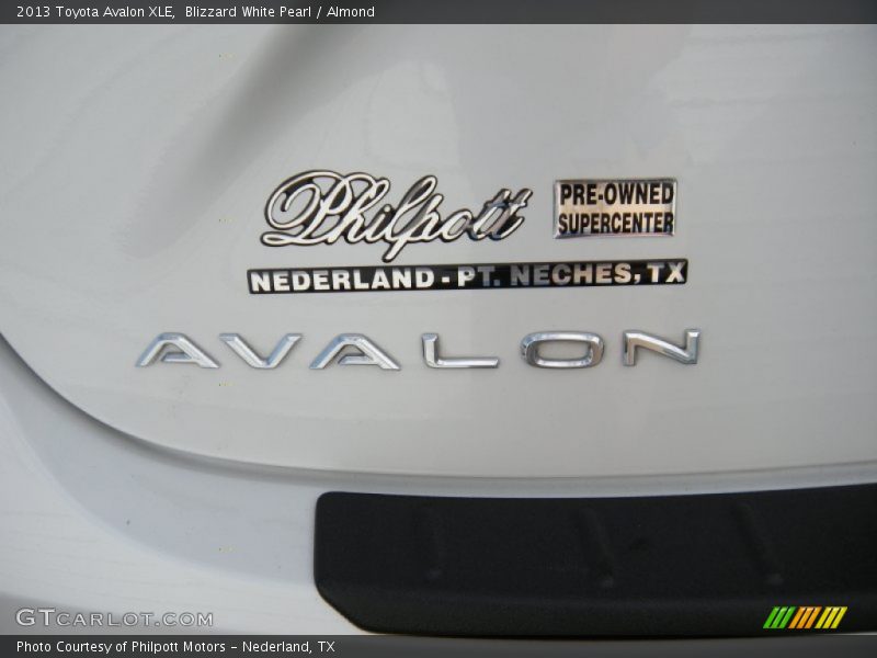 Blizzard White Pearl / Almond 2013 Toyota Avalon XLE
