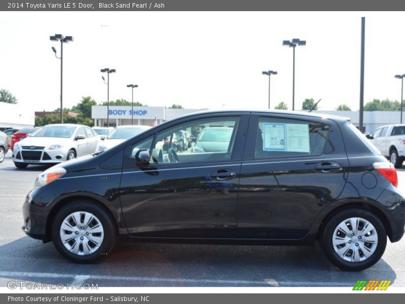 Black Sand Pearl / Ash 2014 Toyota Yaris LE 5 Door
