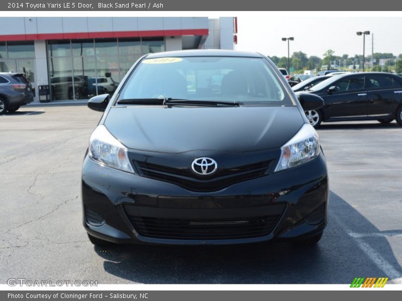 Black Sand Pearl / Ash 2014 Toyota Yaris LE 5 Door