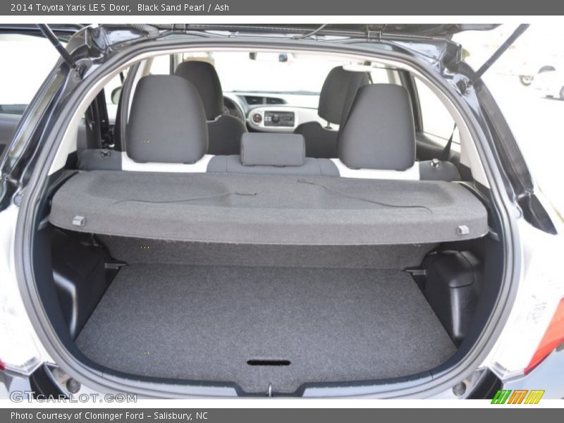 Black Sand Pearl / Ash 2014 Toyota Yaris LE 5 Door