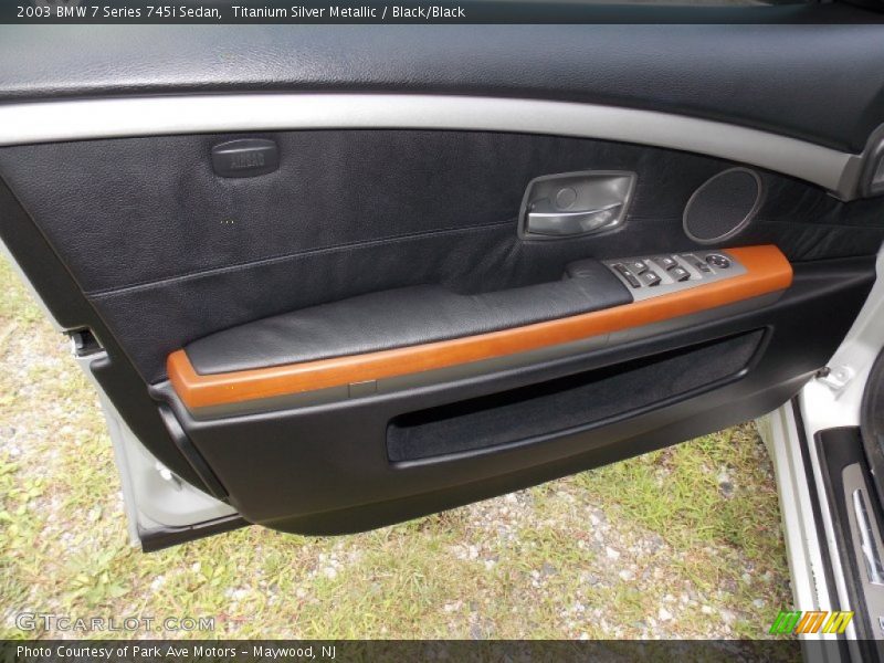 Titanium Silver Metallic / Black/Black 2003 BMW 7 Series 745i Sedan
