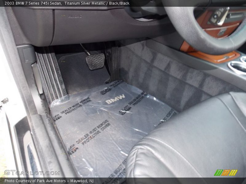 Titanium Silver Metallic / Black/Black 2003 BMW 7 Series 745i Sedan