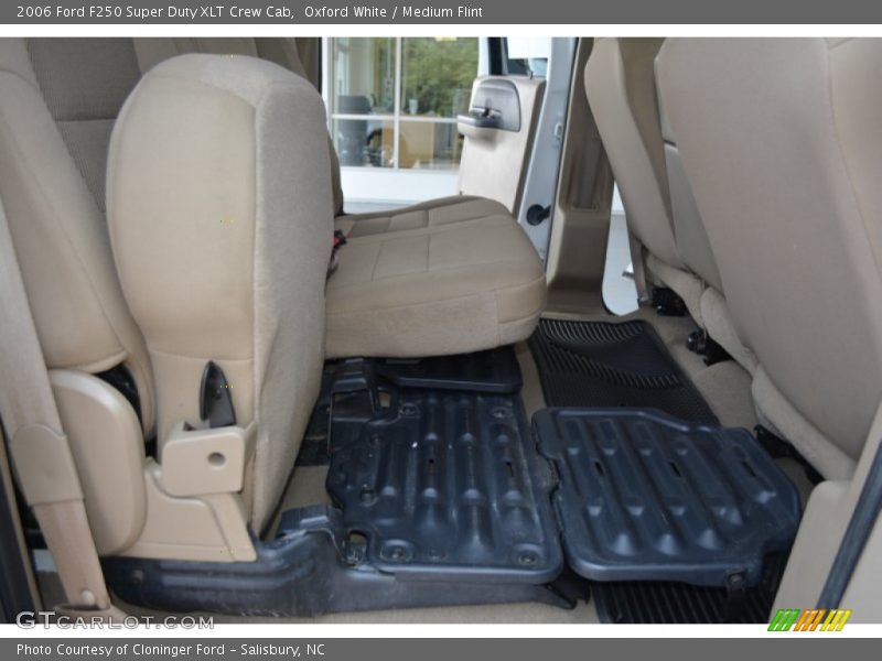 Oxford White / Medium Flint 2006 Ford F250 Super Duty XLT Crew Cab