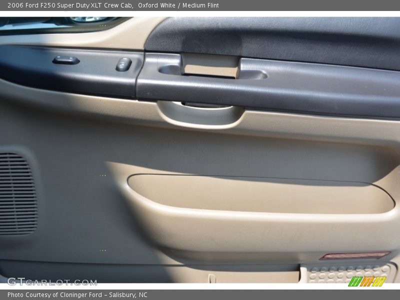 Oxford White / Medium Flint 2006 Ford F250 Super Duty XLT Crew Cab
