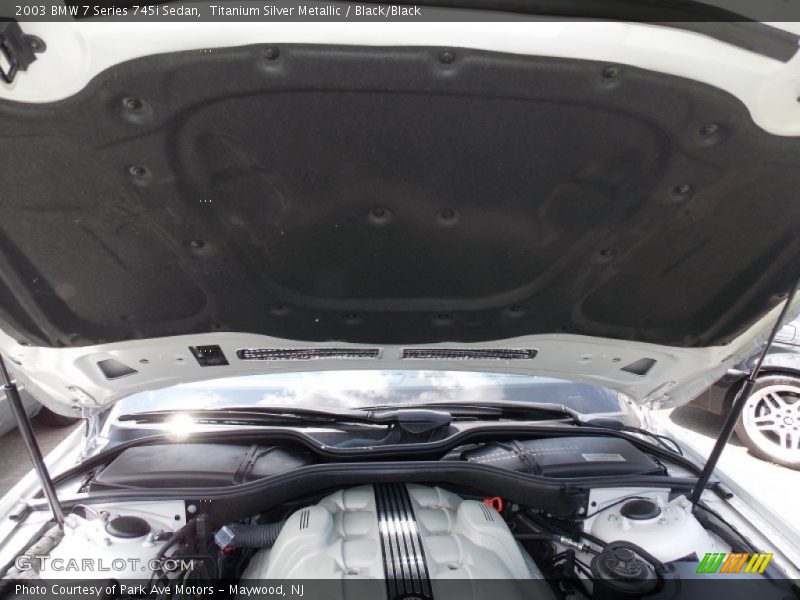 Titanium Silver Metallic / Black/Black 2003 BMW 7 Series 745i Sedan