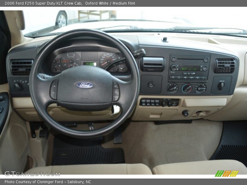 Oxford White / Medium Flint 2006 Ford F250 Super Duty XLT Crew Cab