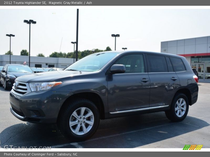 Magnetic Gray Metallic / Ash 2012 Toyota Highlander SE