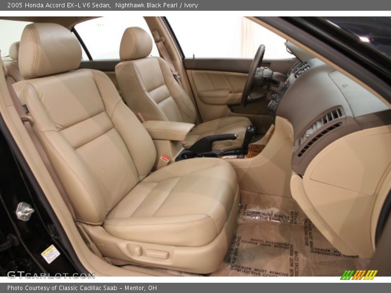 Front Seat of 2005 Accord EX-L V6 Sedan