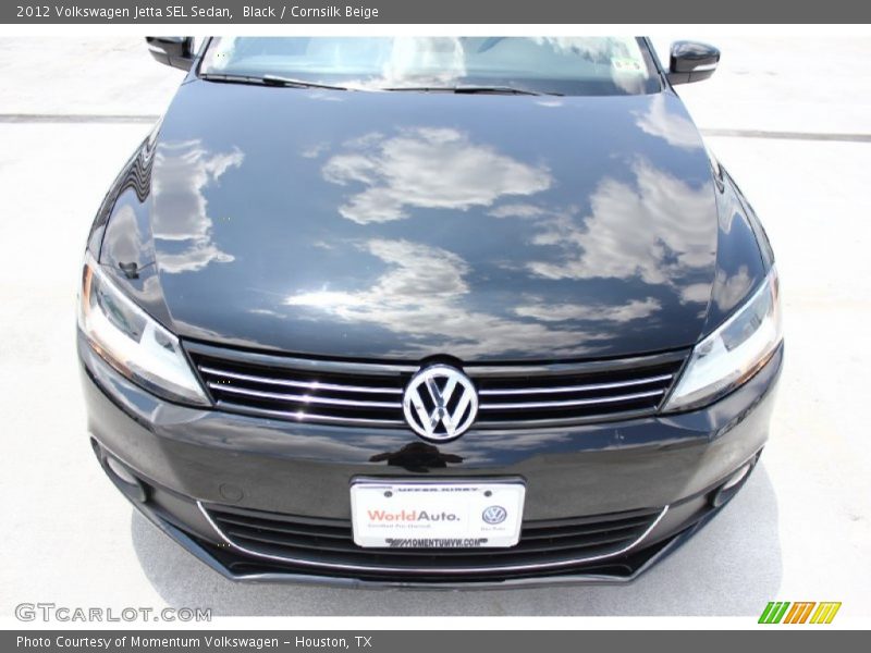 Black / Cornsilk Beige 2012 Volkswagen Jetta SEL Sedan