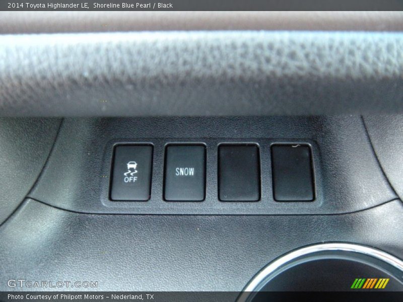 Shoreline Blue Pearl / Black 2014 Toyota Highlander LE